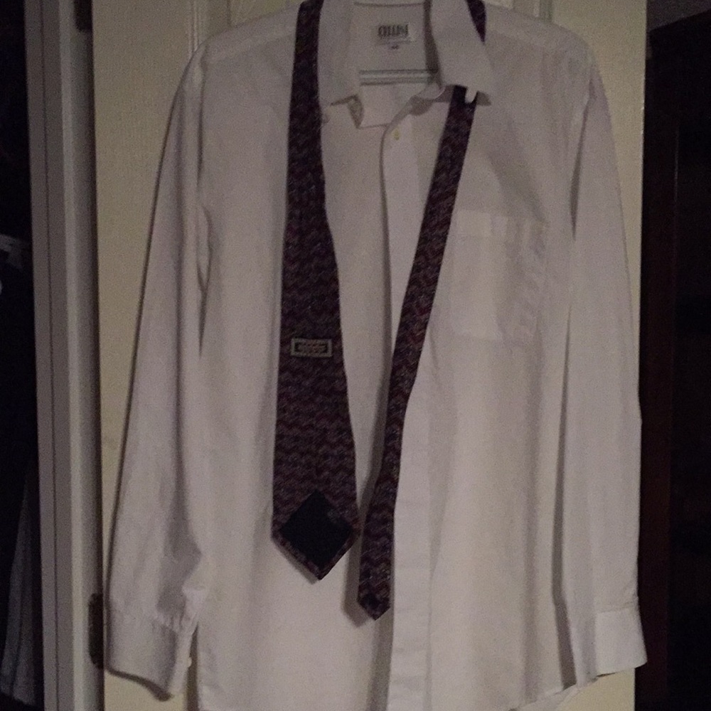 Men’s Longsleeve Button Up and Tie